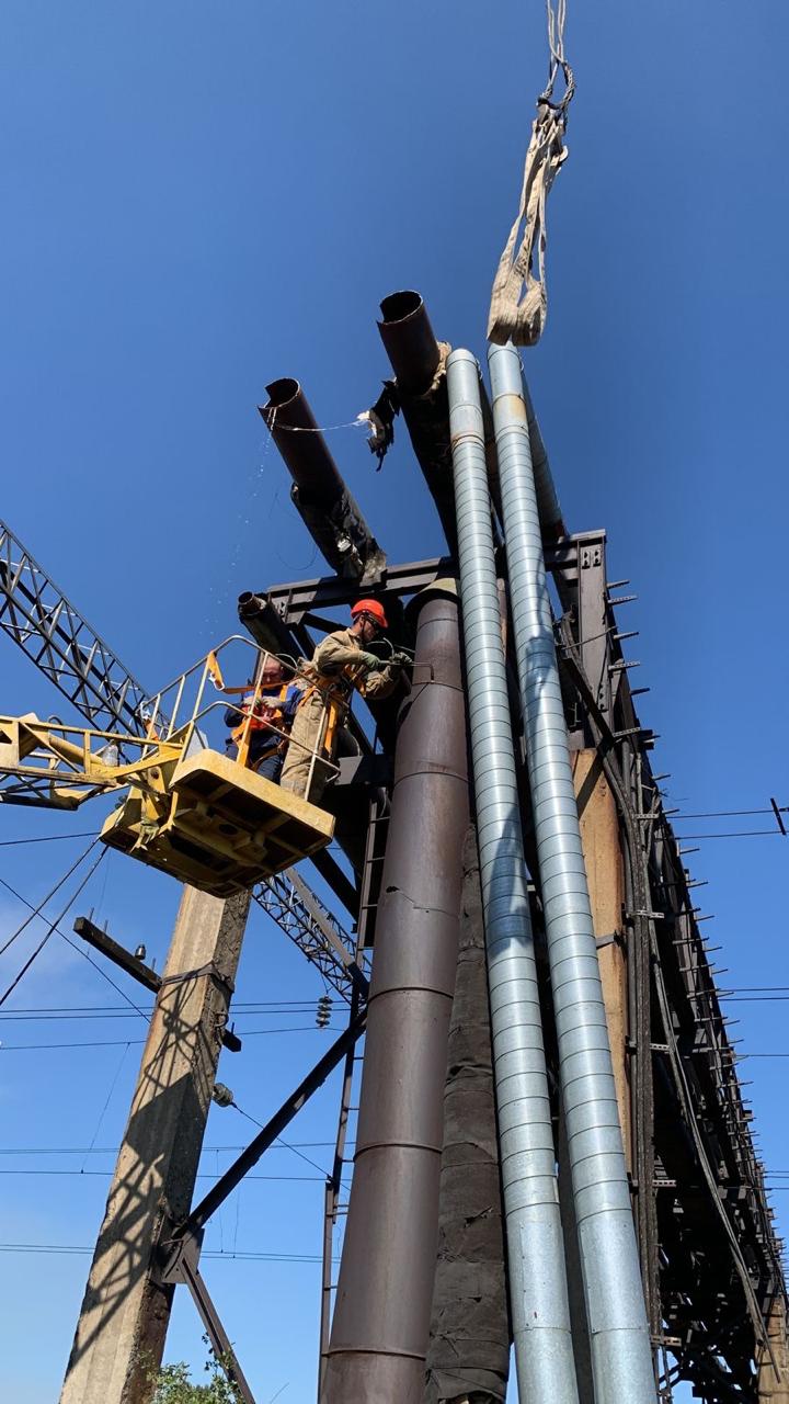 Изготовление и монтаж эстакады через железнодорожные пути 