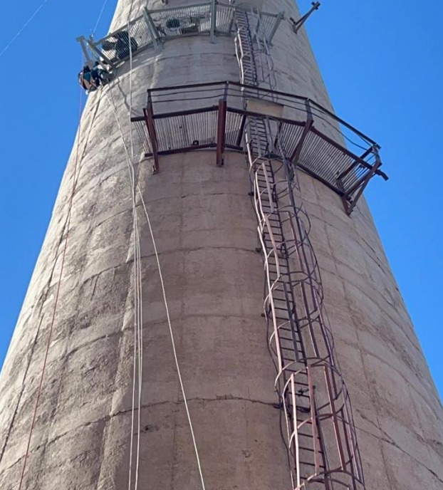 Монтажные работы с применением метода промышленного альпинизма